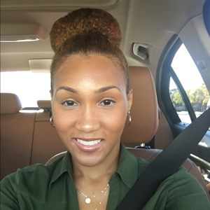 Meet your Posher, Jonelle